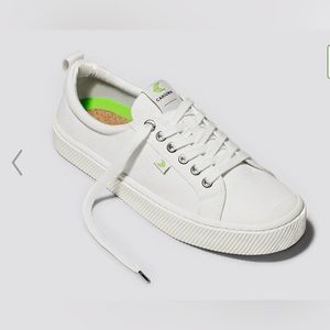 Cariuma OCA Low Off-White Canvas Sneaker